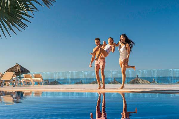 Get ahead of the fun and save more! Krystal Urban® Monterrey Get ahead of the fun and save more! Krystal Urban® Monterrey
