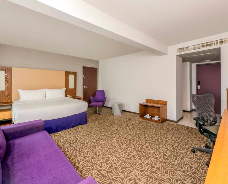 JUNIOR SUÍTE Krystal Urban® Monterrey JUNIOR SUÍTE Krystal Urban® Monterrey