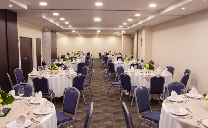 Cerro de la Silla Krystal Urban® Monterrey Cerro de la Silla Krystal Urban® Monterrey