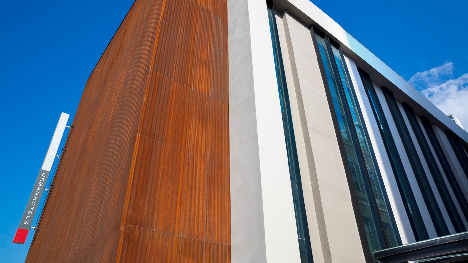 Krystal Urban® Monterrey San Jerónimo Krystal Urban® Monterrey San Jerónimo